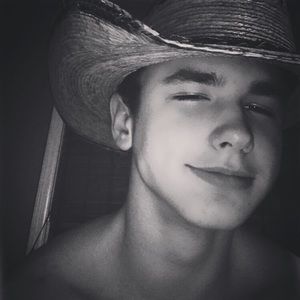 Meet your Posher, Ryan